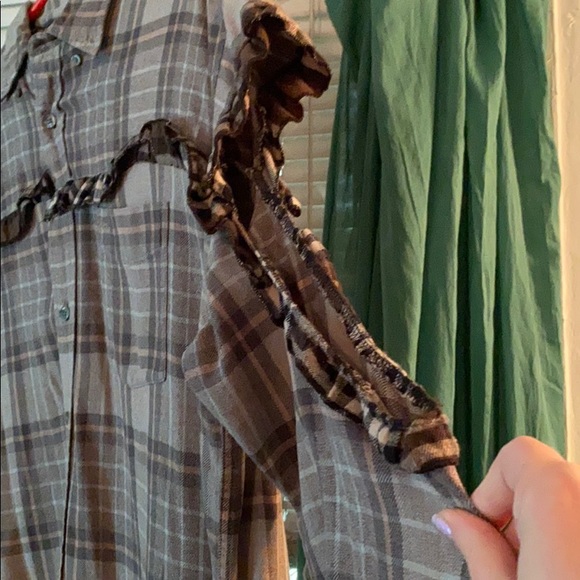 LF Western Ruffle Flannel - Picture 3 of 8